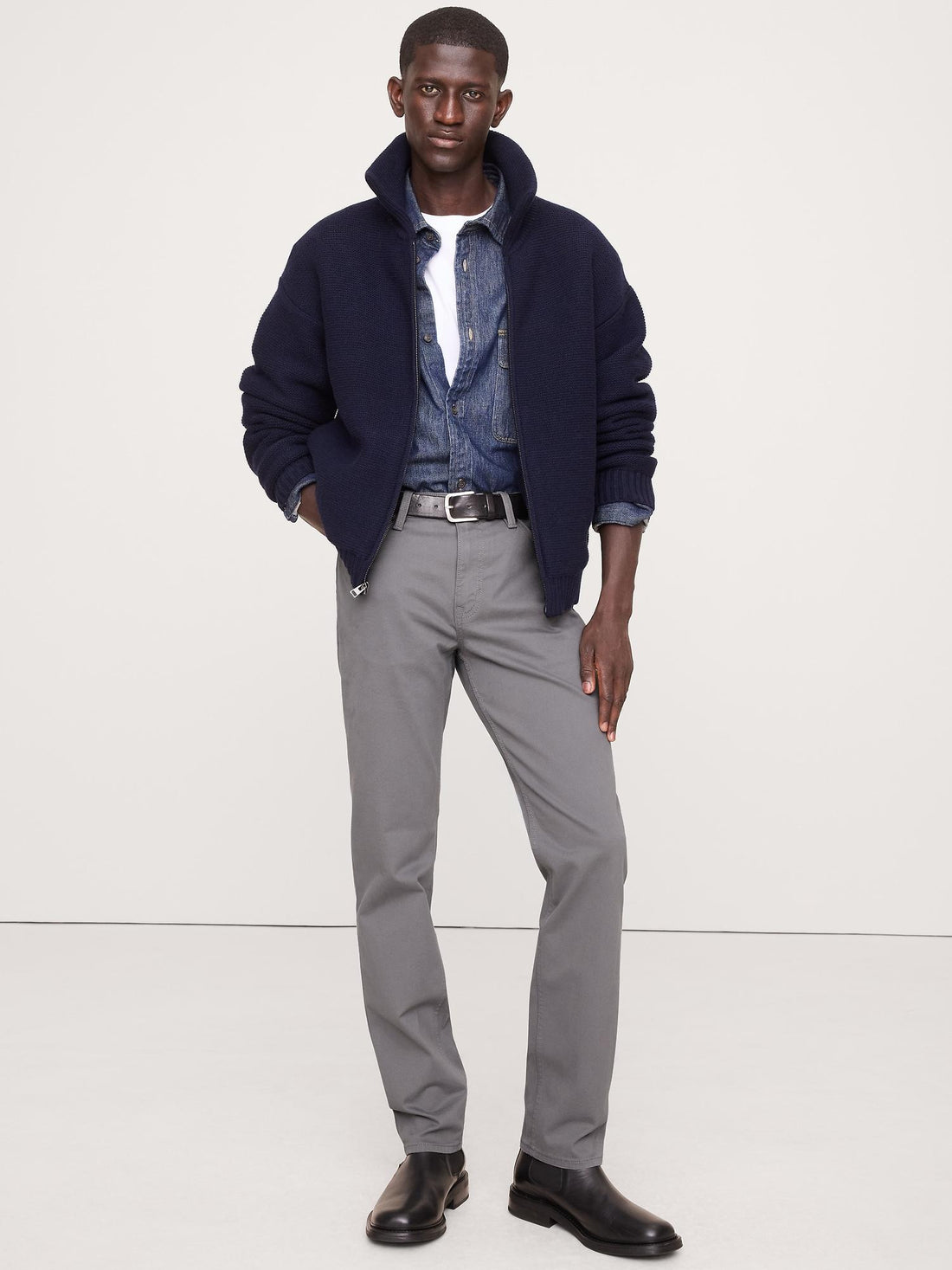 Slim Traveler Pant