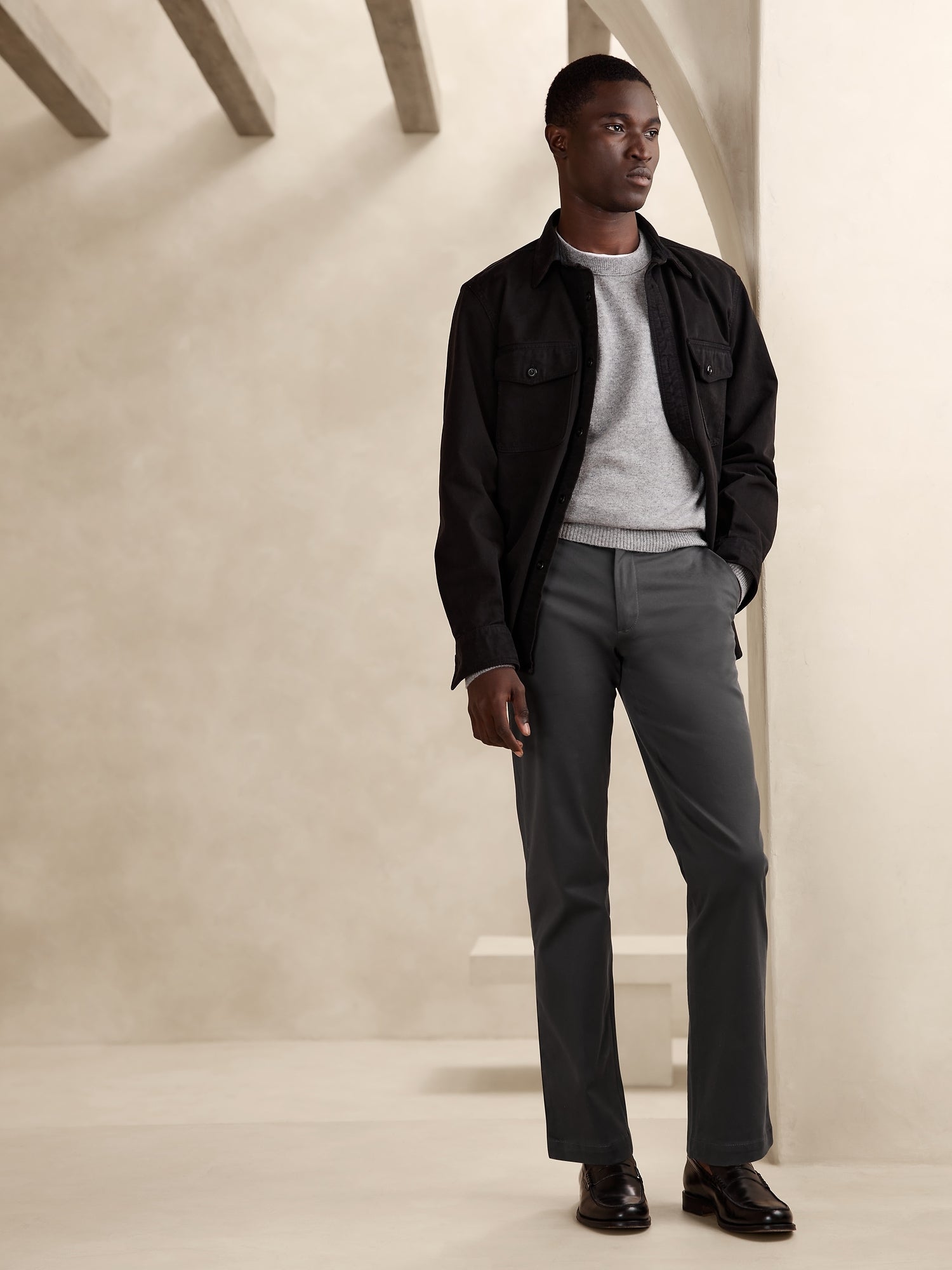 Straight Rapid Movement Chino – Banana Republic - Main Image