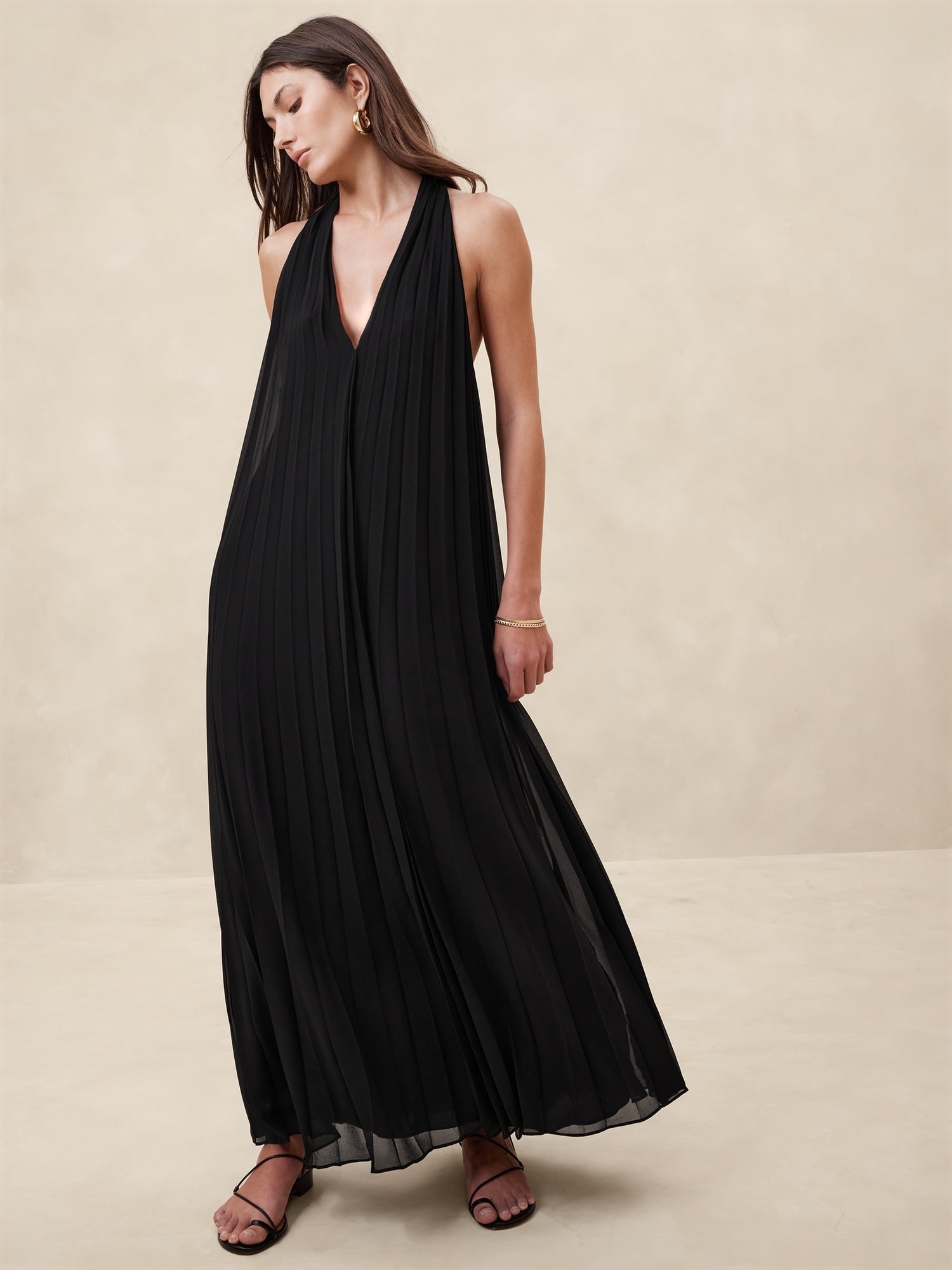 Banana republic pleated maxi dress 2025