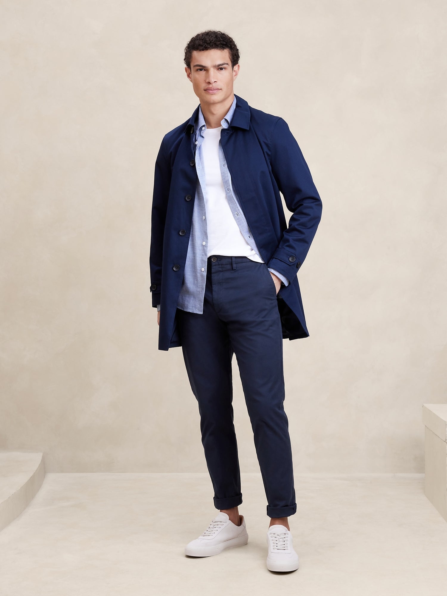 BANANA REPUBLIC LIVED-IN CHINO SLIM FIT