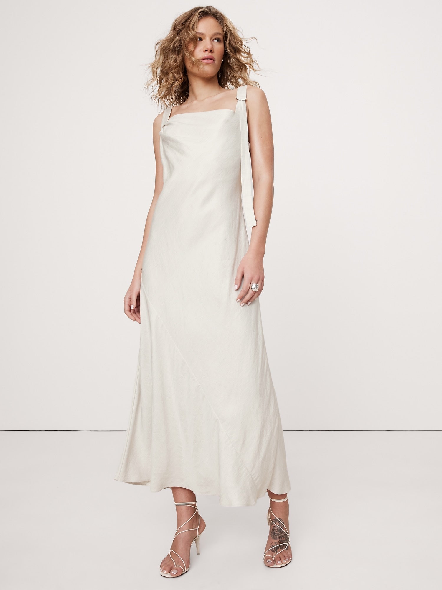 Draped Viscose-Linen Maxi Dress Banana Republic Draped Viscose-Linen Maxi Dress Banana Republic